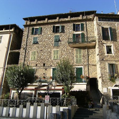 Il Nido Di Rondine Bed & Breakfast Dolceacqua Dış mekan fotoğraf